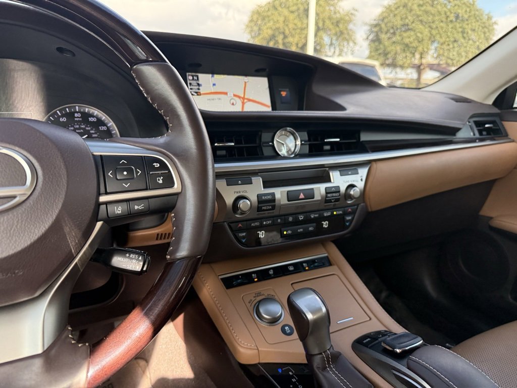 Used 2017 Lexus ES 350 image 12
