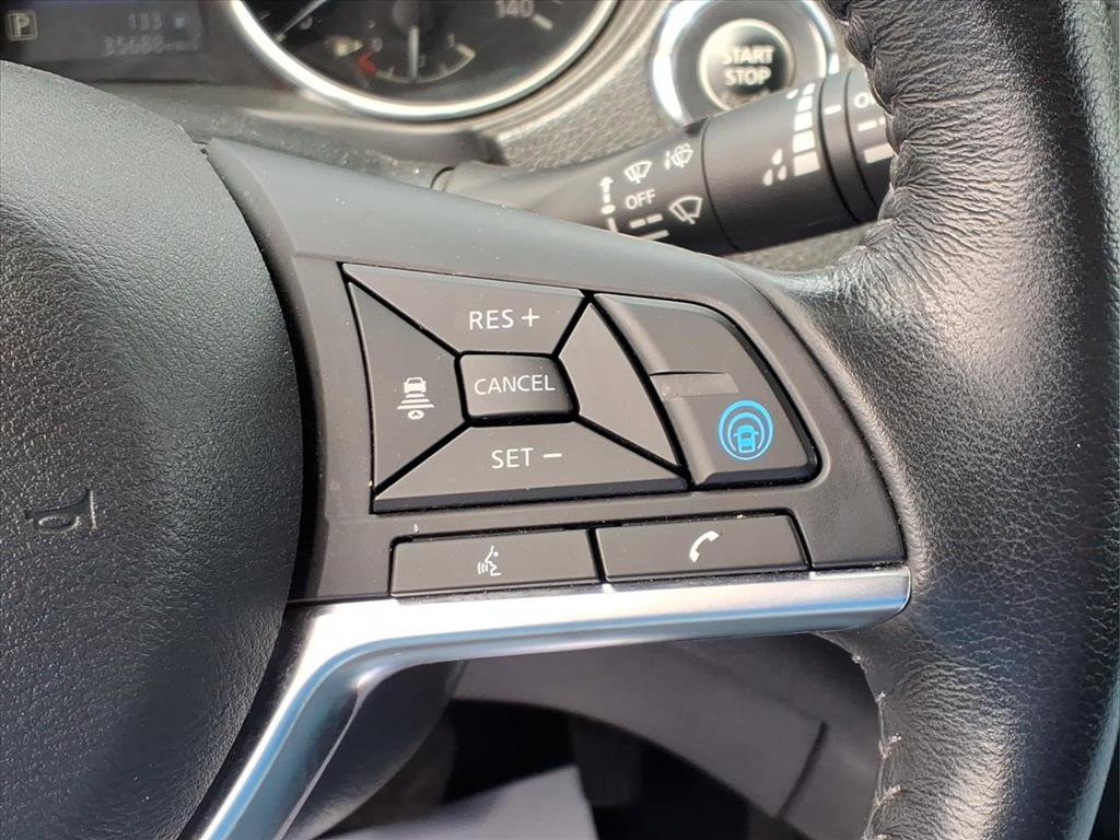 Used 2019 Nissan Rogue SV w/ Premium Package image 28