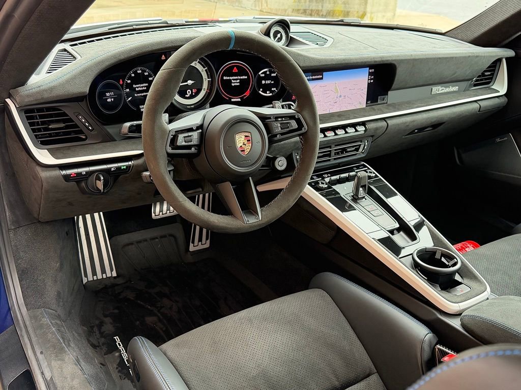 Certified 2024 Porsche 911 Dakar image 4