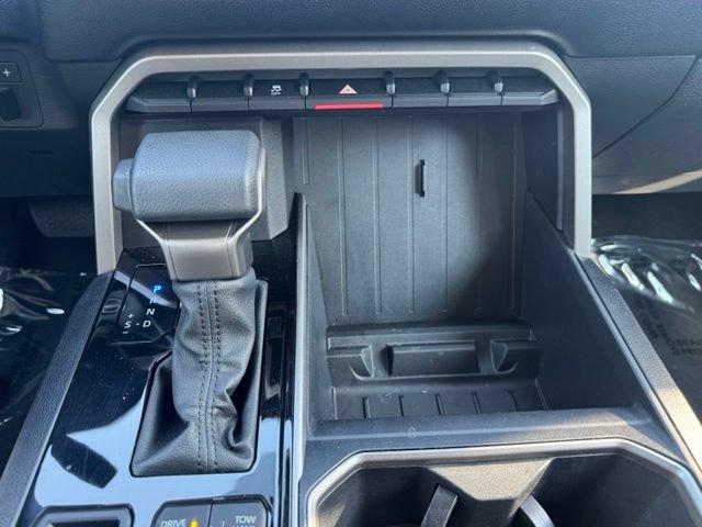 Used 2022 Toyota Tundra SR5 w/ SR5 Convenience Package AWD/4WD image 30