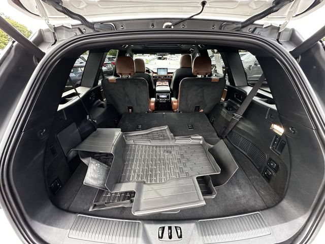Certified 2024 Lincoln Aviator Reserve w/ Equipment Group 201A AWD/4WD image 43