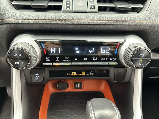 Used 2024 Toyota RAV4 Adventure image 18