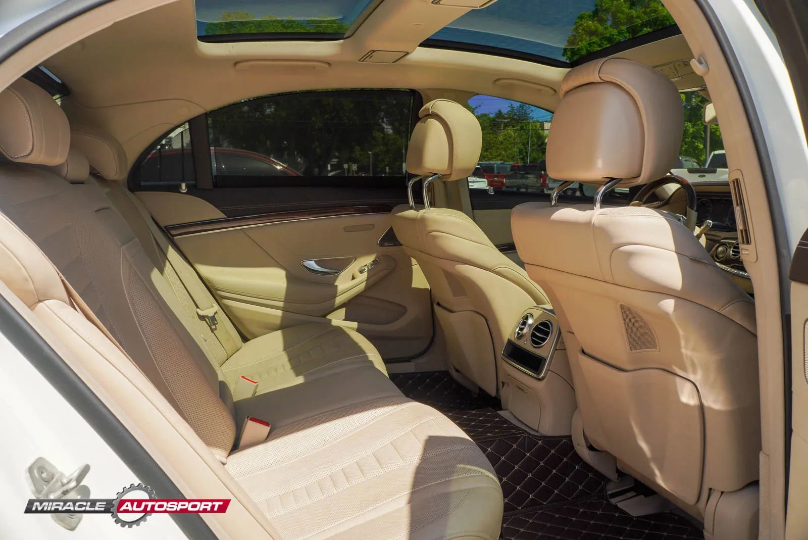 Used 2016 Mercedes-Benz S 550 4MATIC Sedan image 37