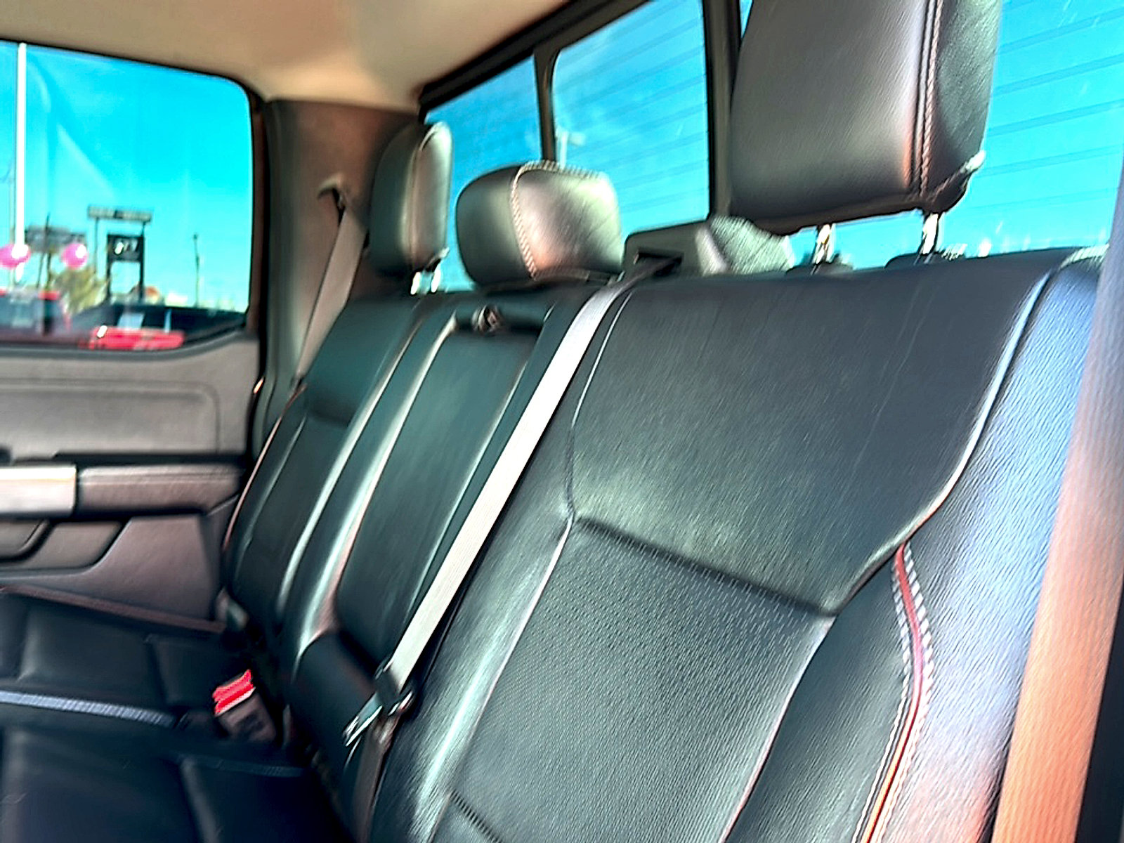 Used 2023 Ford F250 Lariat w/ Sport Appearance Package AWD/4WD image 19