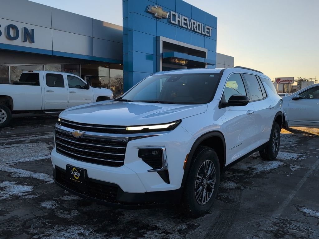 Used 2026 Chevrolet Traverse LT