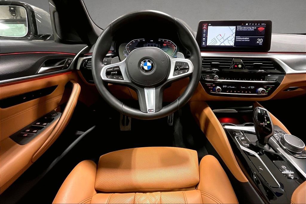 Used 2021 BMW 540i xDrive w/ M Sport Package AWD/4WD image 8