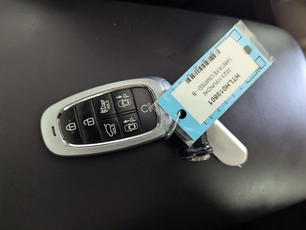 Certified 2023 Hyundai Santa Fe Limited image 27