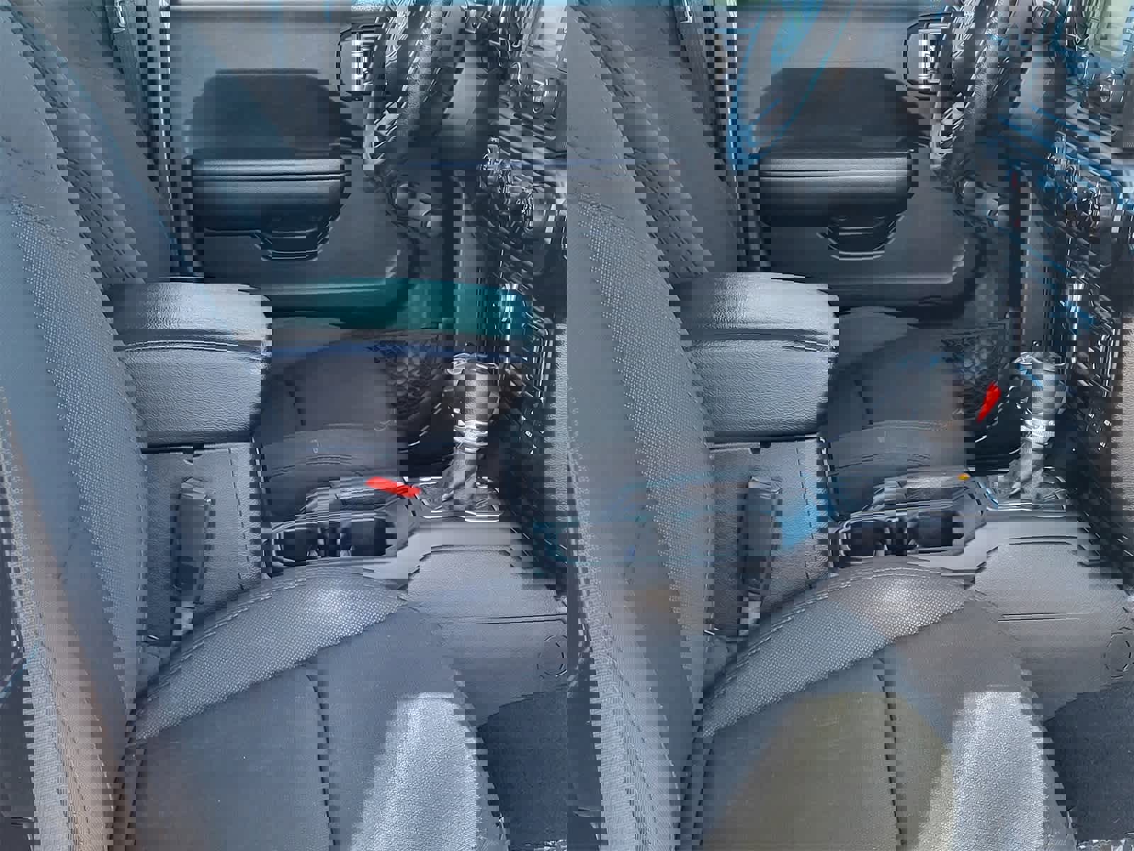 Used 2020 Jeep Wrangler Sport image 27