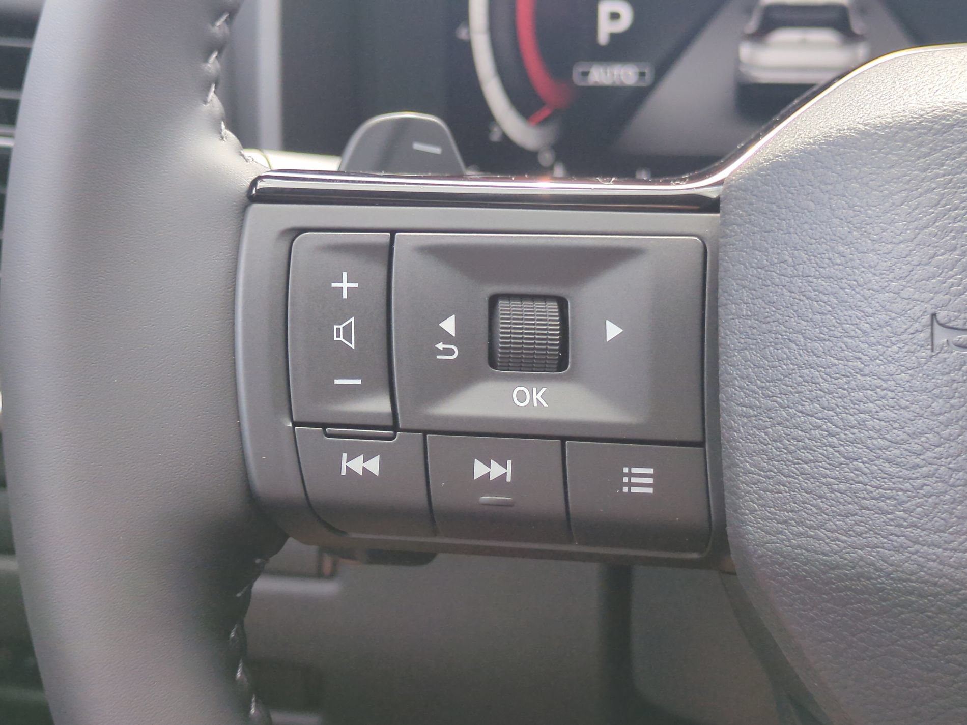 New 2026 Nissan Rogue Platinum w/ Platinum Premium Package AWD/4WD image 26