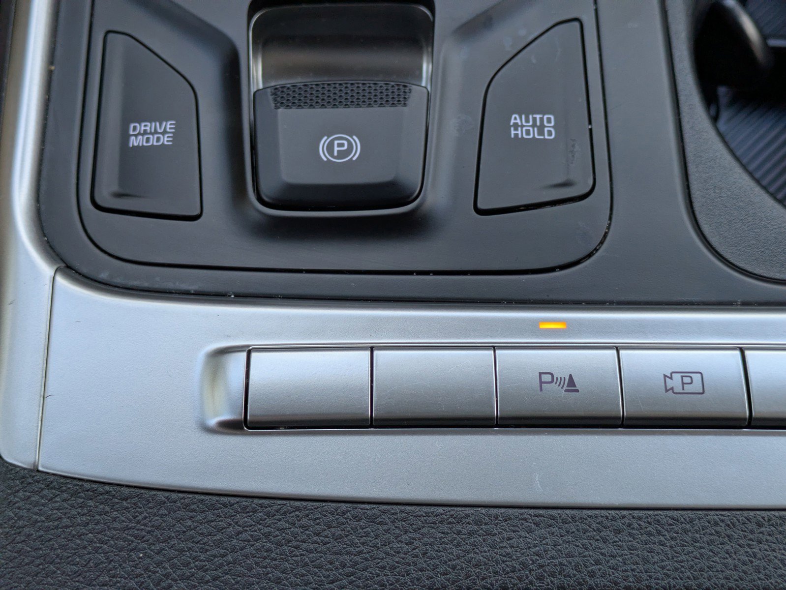 Certified 2026 Kia Carnival LX FWD image 37
