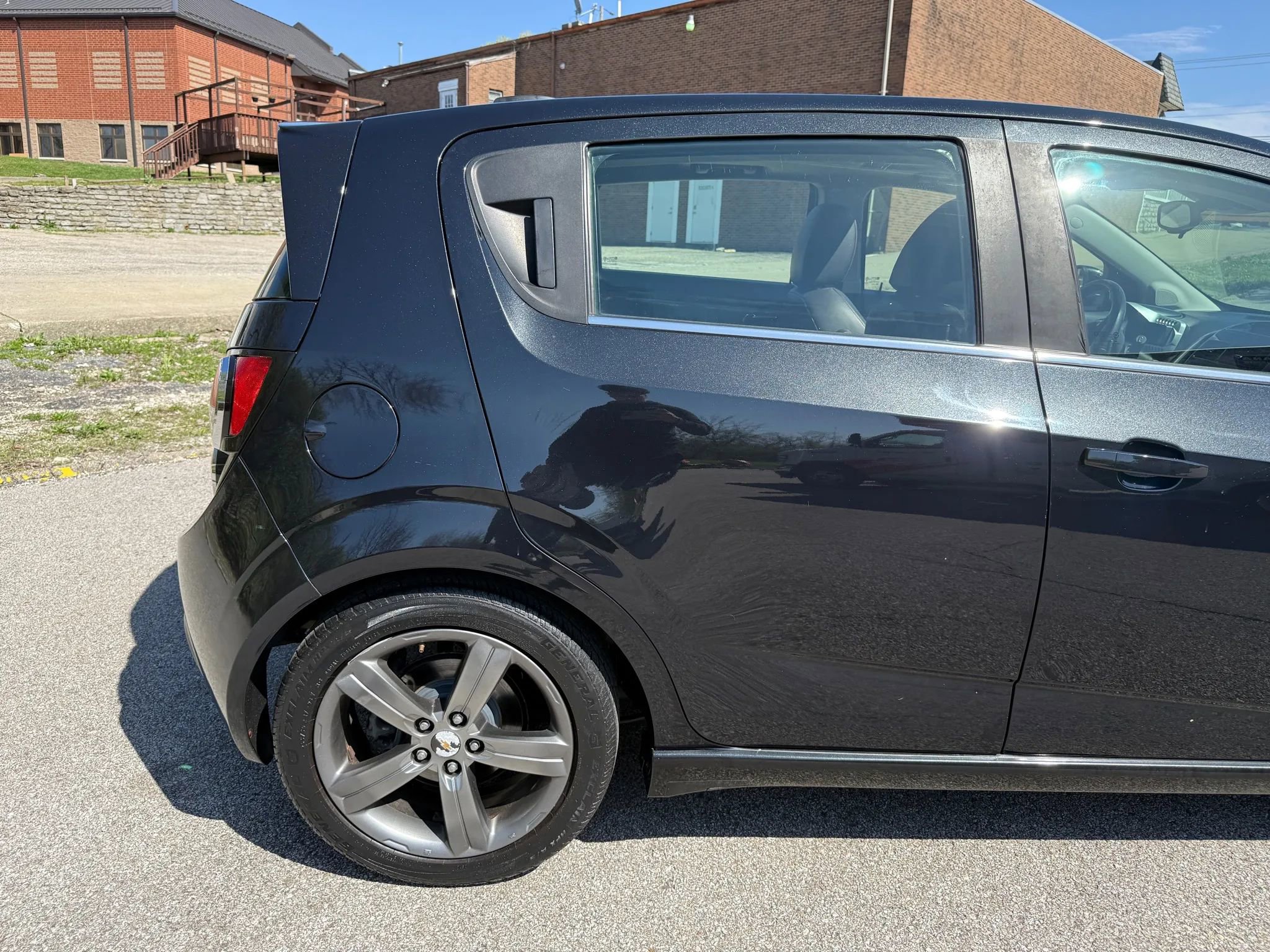 Used 2015 Chevrolet Sonic RS w/ Advanced Safety Package image 56