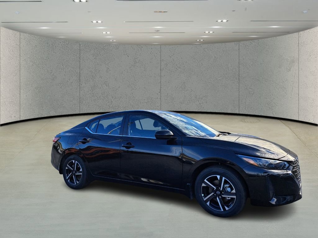 Used 2025 Nissan Sentra SV image 3