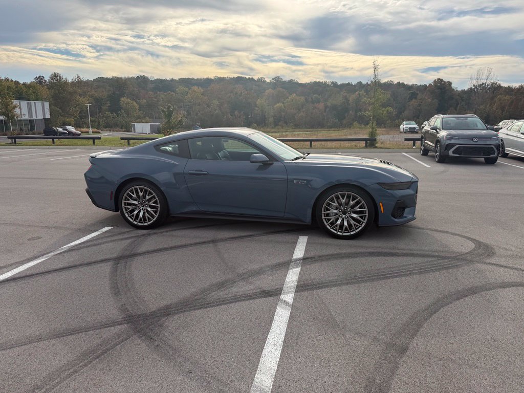 Used 2025 Ford Mustang GT Premium RWD image 18