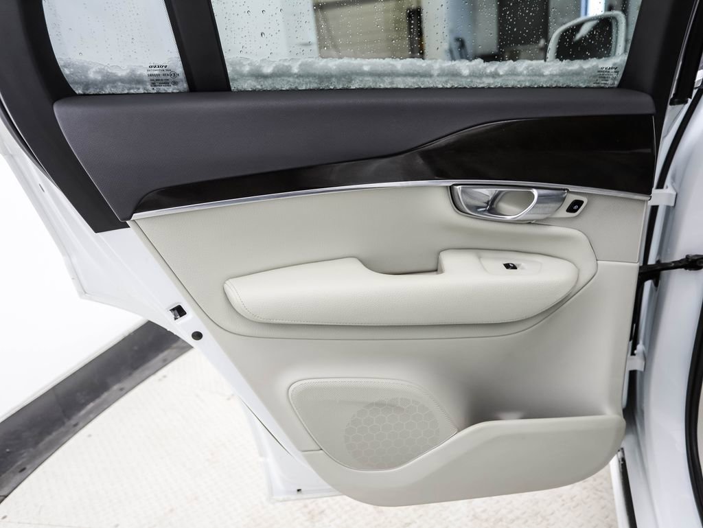Used 2019 Volvo XC90 T6 Momentum w/ Advanced Package image 20