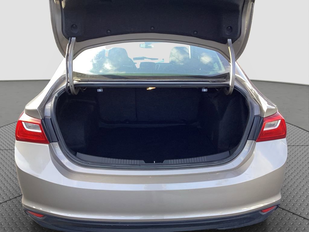 Used 2023 Chevrolet Malibu LT image 20