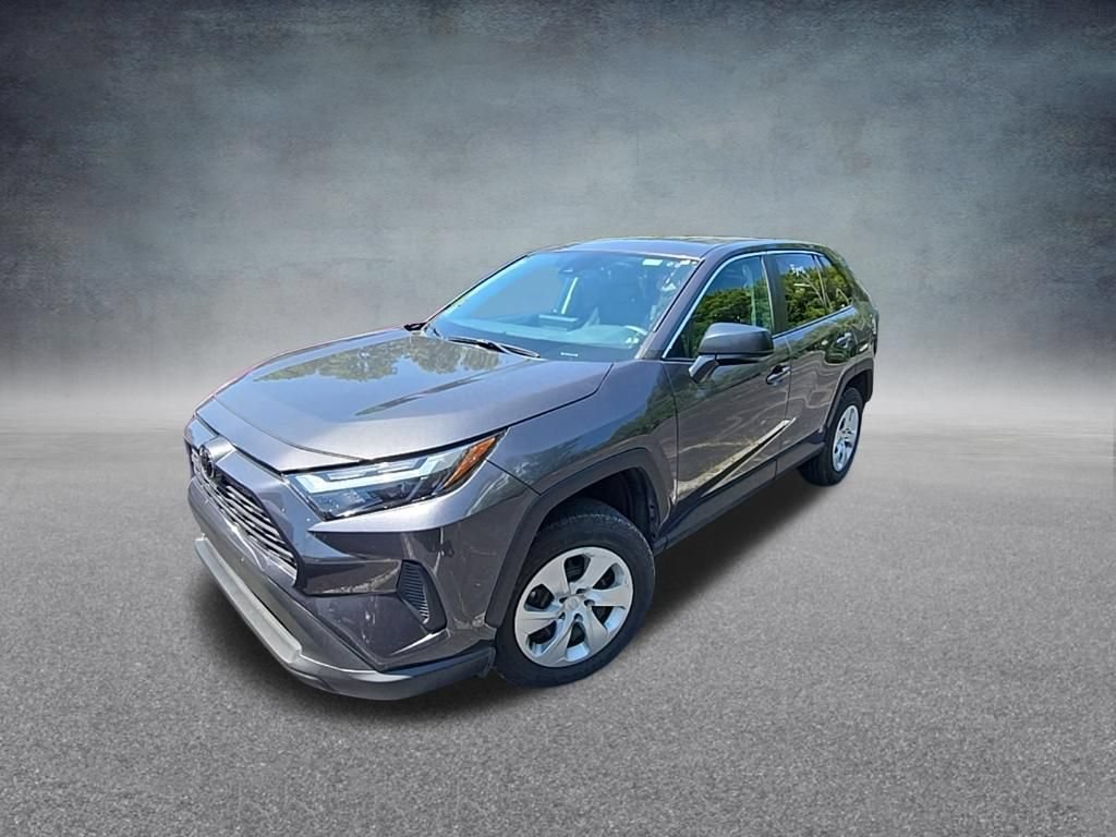 Used 2025 Toyota RAV4 LE AWD/4WD image 3