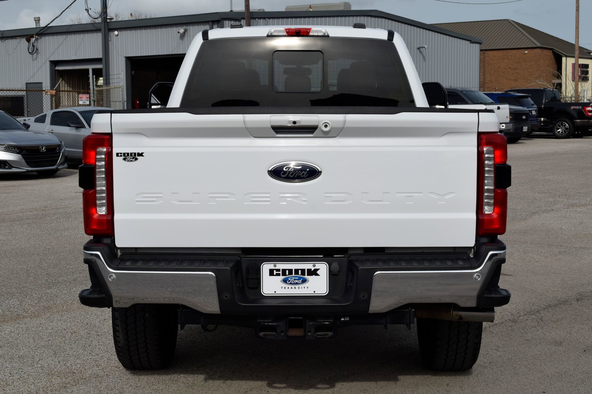 Used 2024 Ford F350 Lariat w/ Lariat Ultimate Package image 5