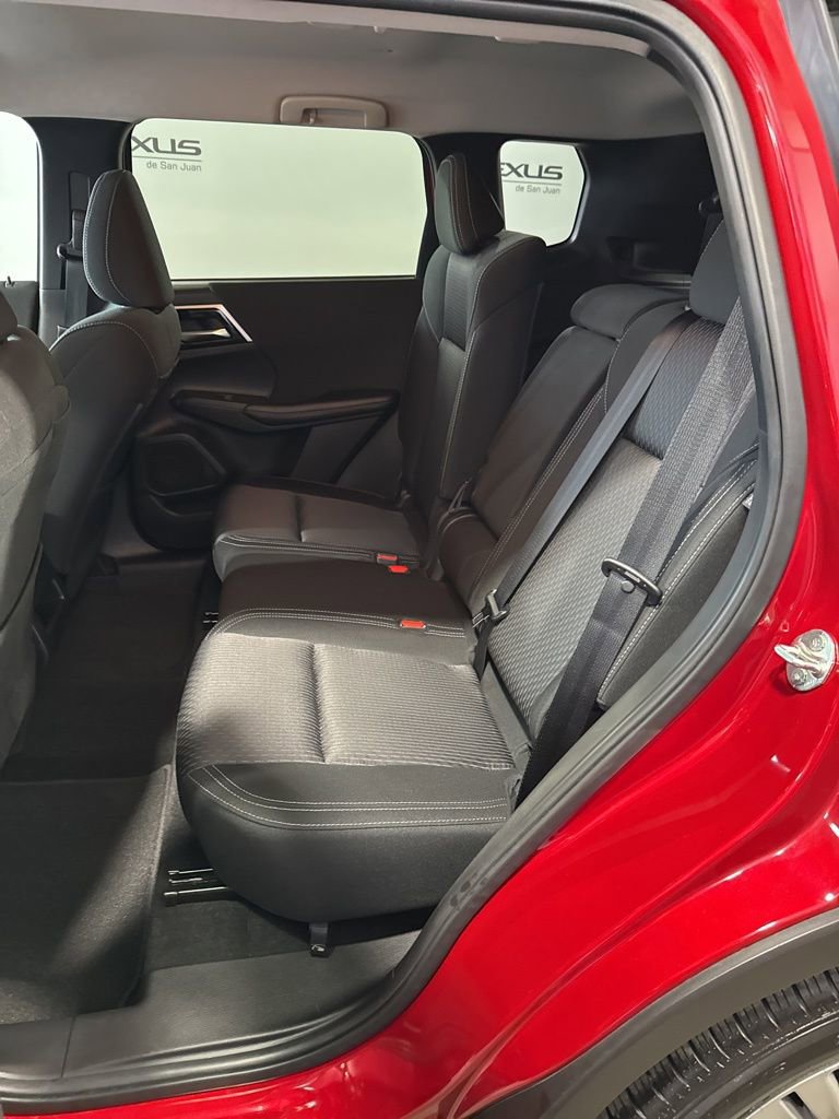 Used 2023 Mitsubishi Outlander ES image 25