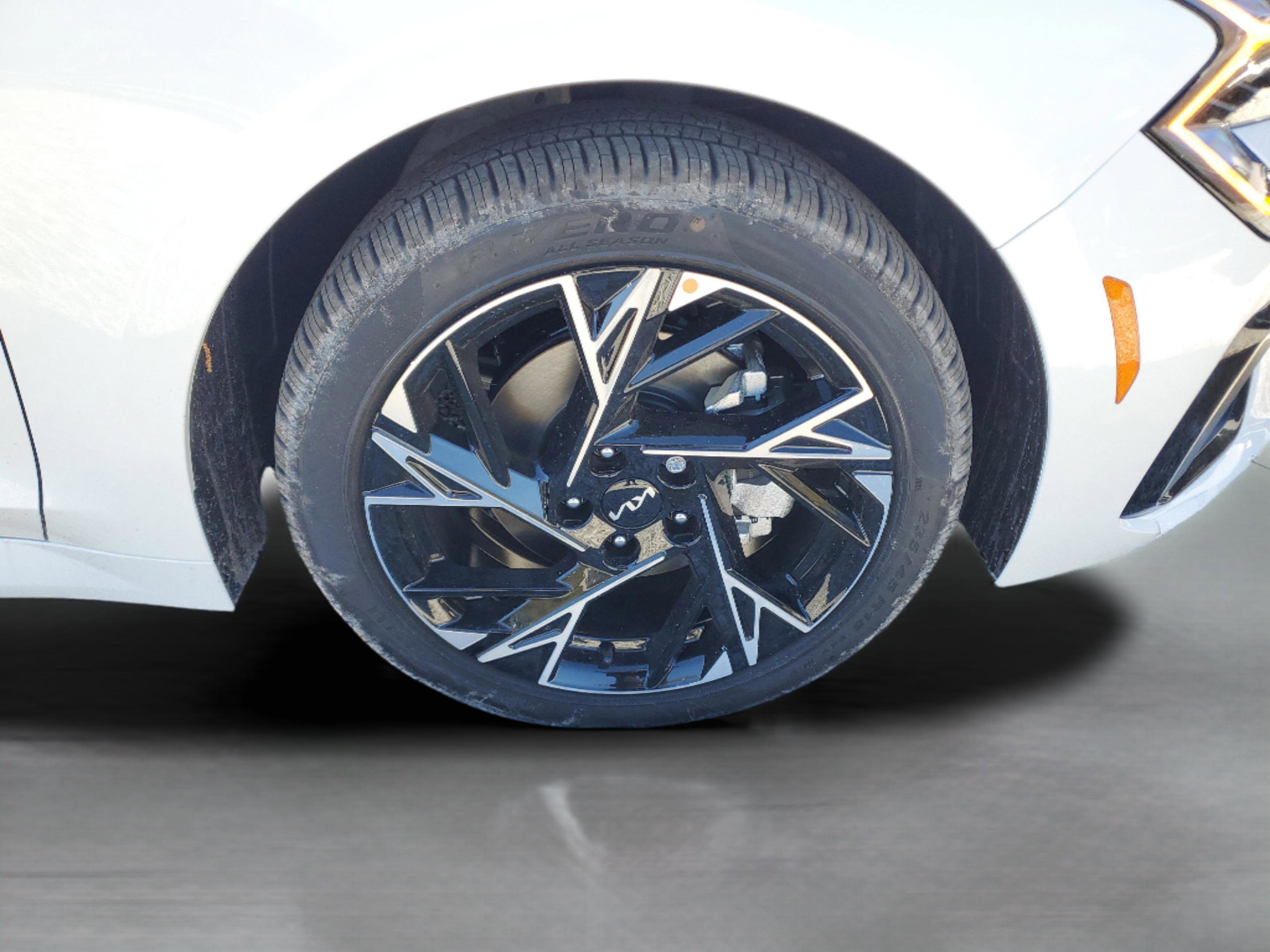 New 2026 Kia K5 GT-Line image 6