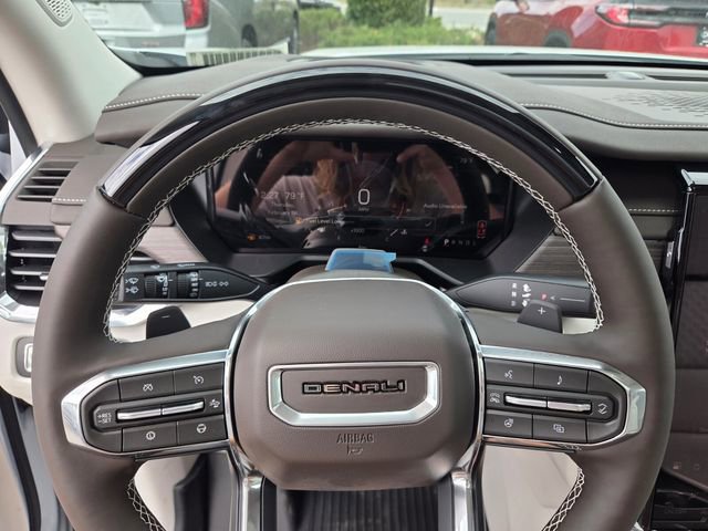 New 2026 GMC Acadia Denali w/ Super Cruise Package image 31