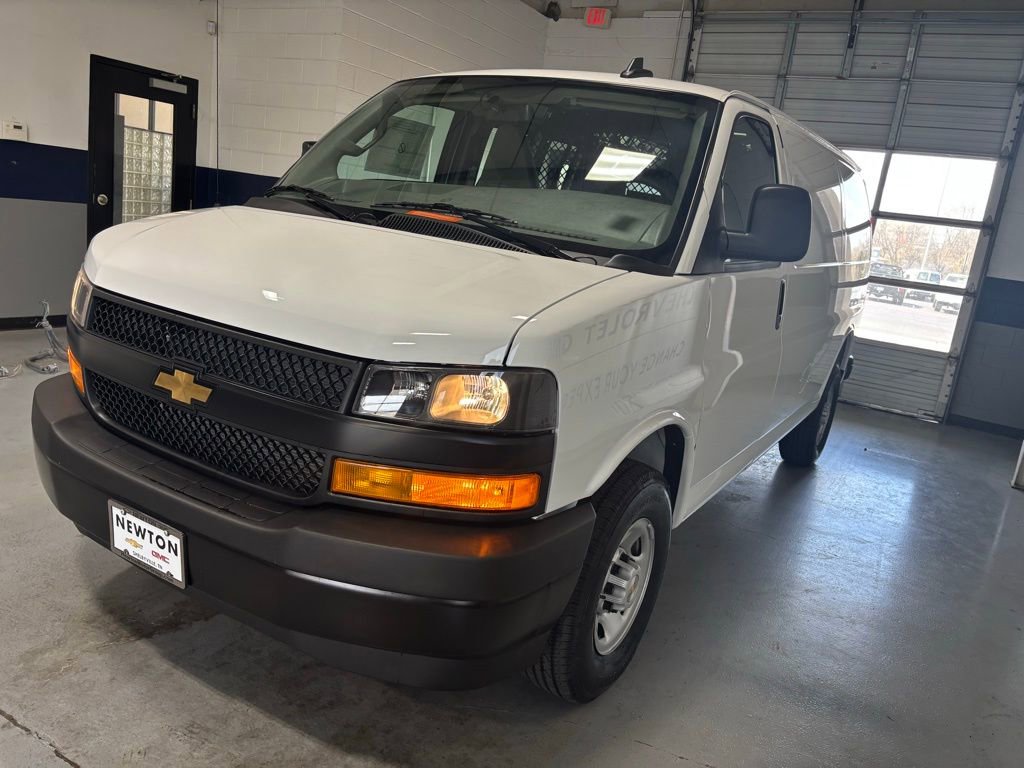 New 2025 Chevrolet Express 2500 Work Van w/ Driver Convenience Package image 14