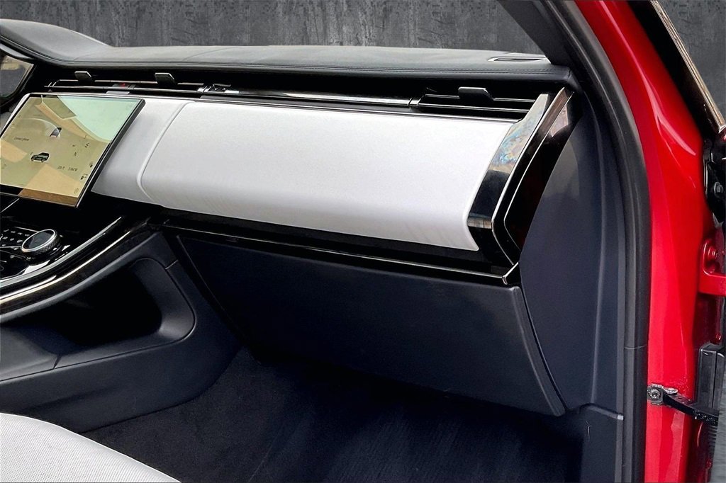 Used 2023 Land Rover Range Rover Sport SE Dynamic image 26