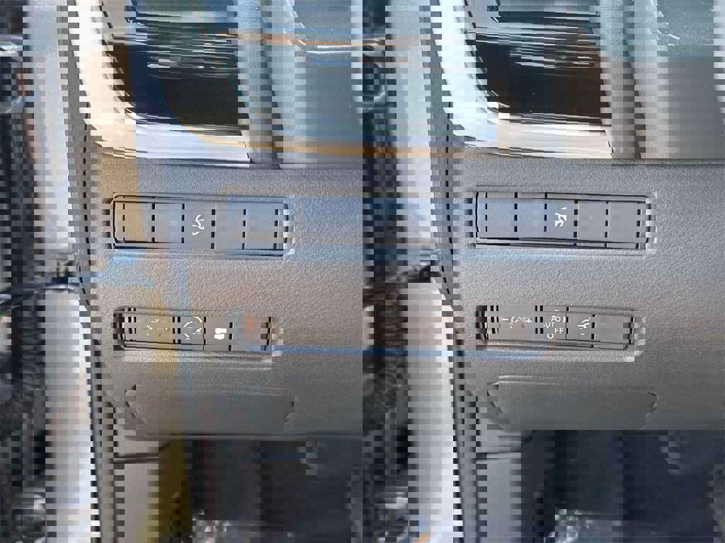 Certified 2023 Nissan Rogue SL w/ SL Premium Package image 21