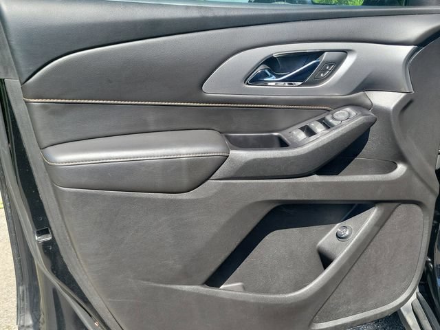 Used 2018 Chevrolet Traverse LT FWD image 18
