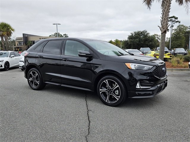 Used 2020 Ford Edge ST image 2