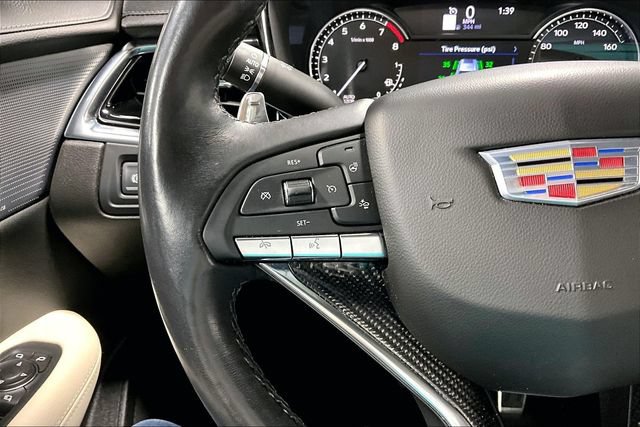 Used 2023 Cadillac XT6 Sport AWD/4WD image 13