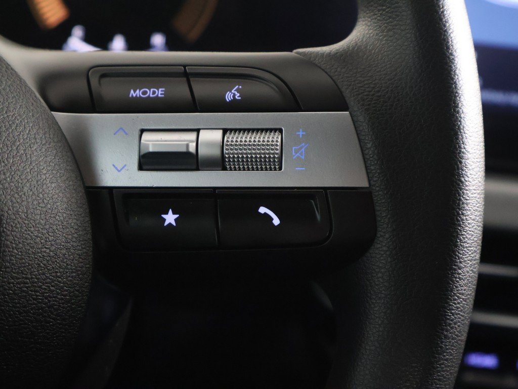 Used 2025 Hyundai Sonata SE image 36