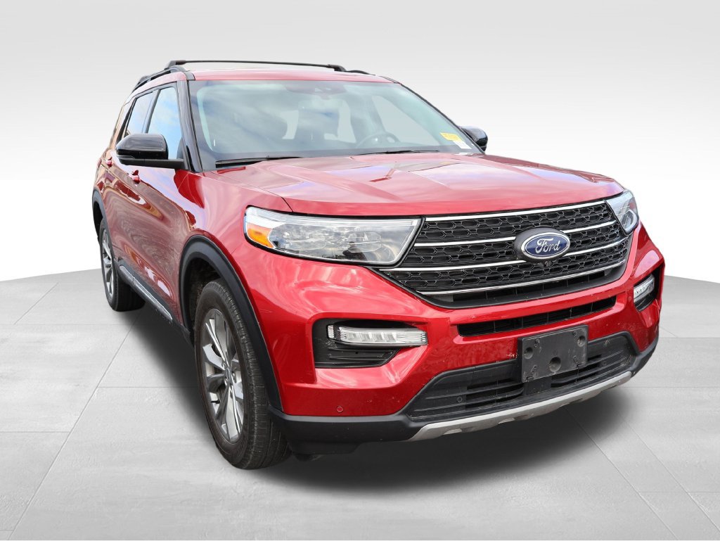 Used 2022 Ford Explorer XLT w/ Equipment Group 202A AWD/4WD image 12