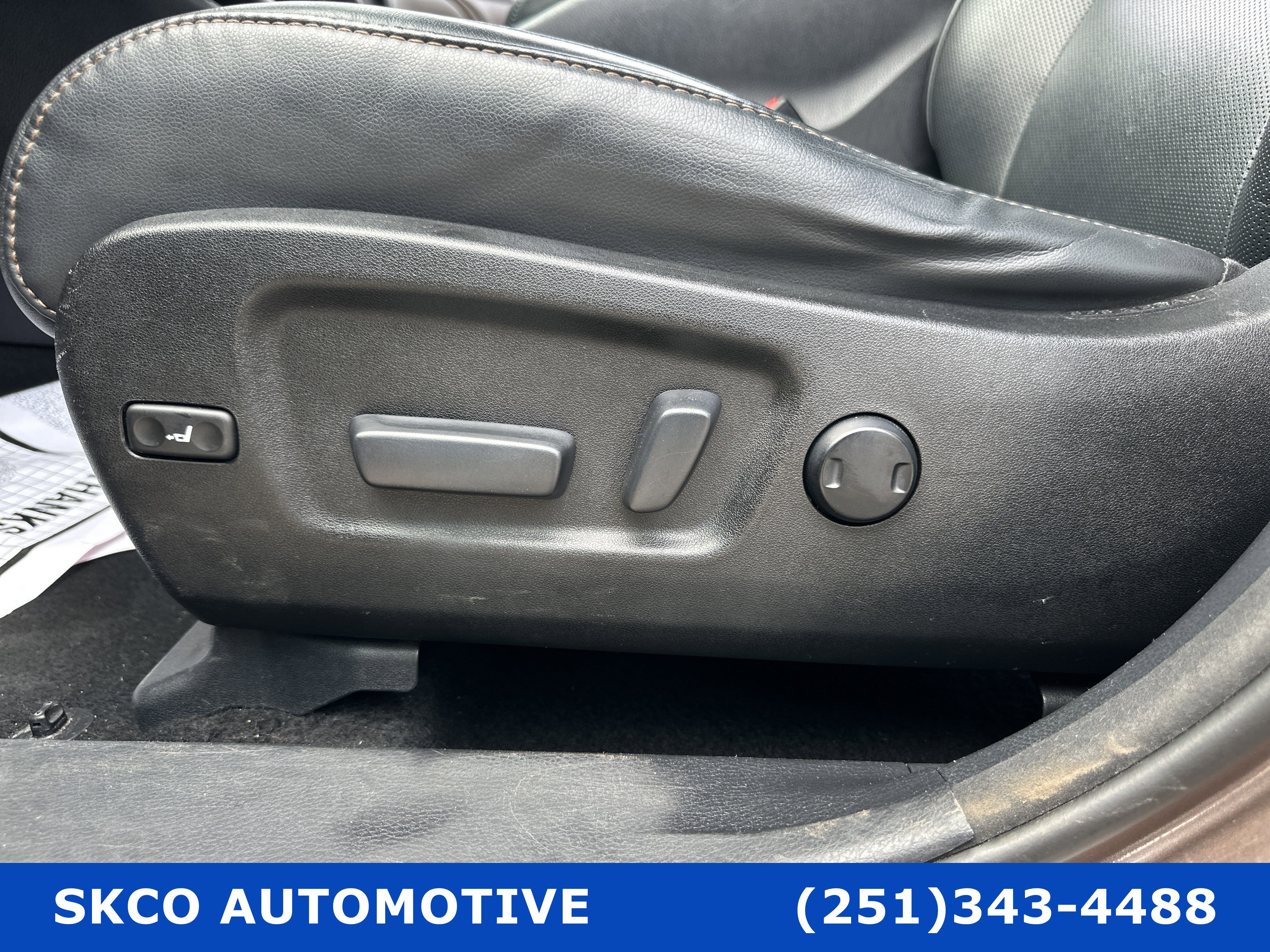 Used 2017 Toyota Highlander Limited image 26