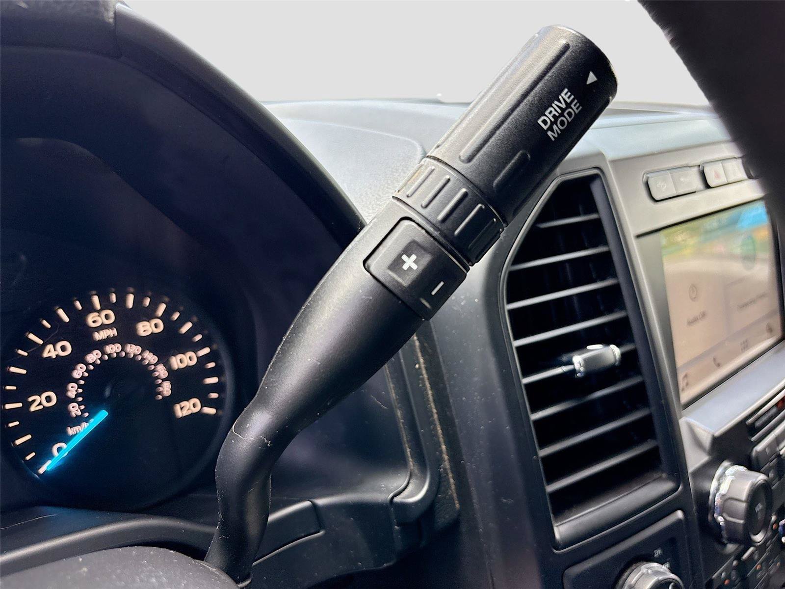 Used 2018 Ford F150 XL w/ Equipment Group 101A Mid AWD/4WD image 16