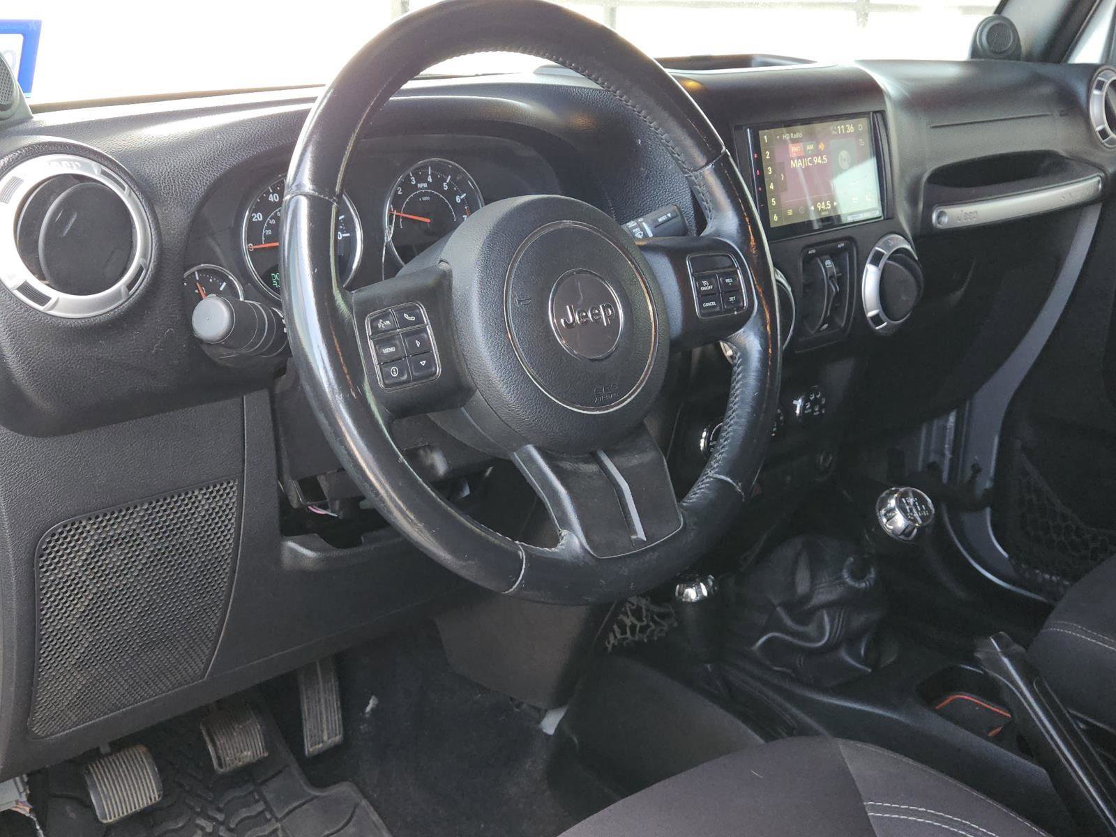 Used 2013 Jeep Wrangler Unlimited Sahara w/ Dual Top Group image 23