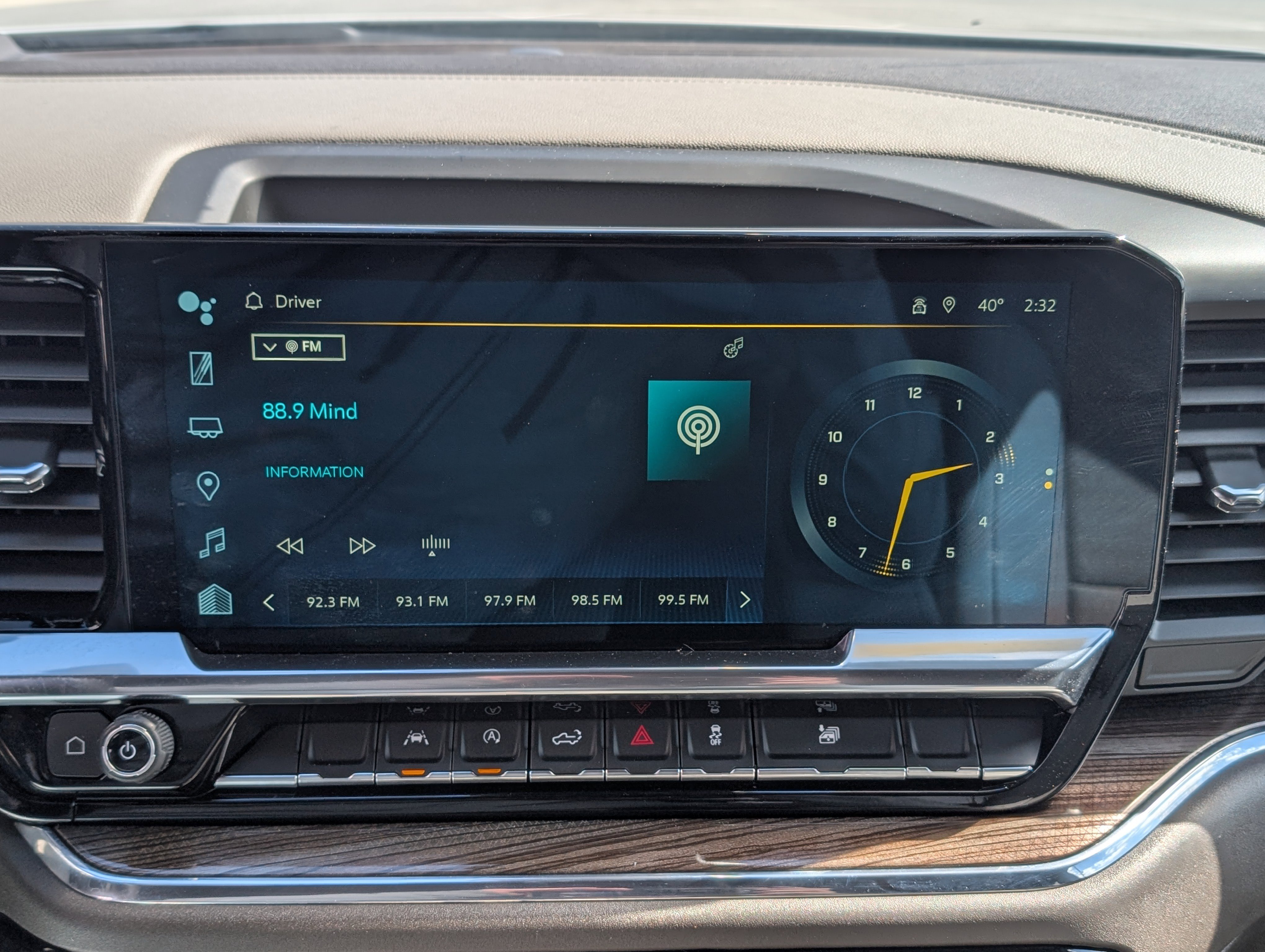 Used 2024 Chevrolet Silverado 1500 RST image 25