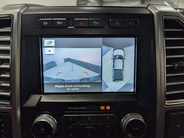 Used 2018 Ford F250 Platinum w/ Platinum Ultimate Package AWD/4WD image 29