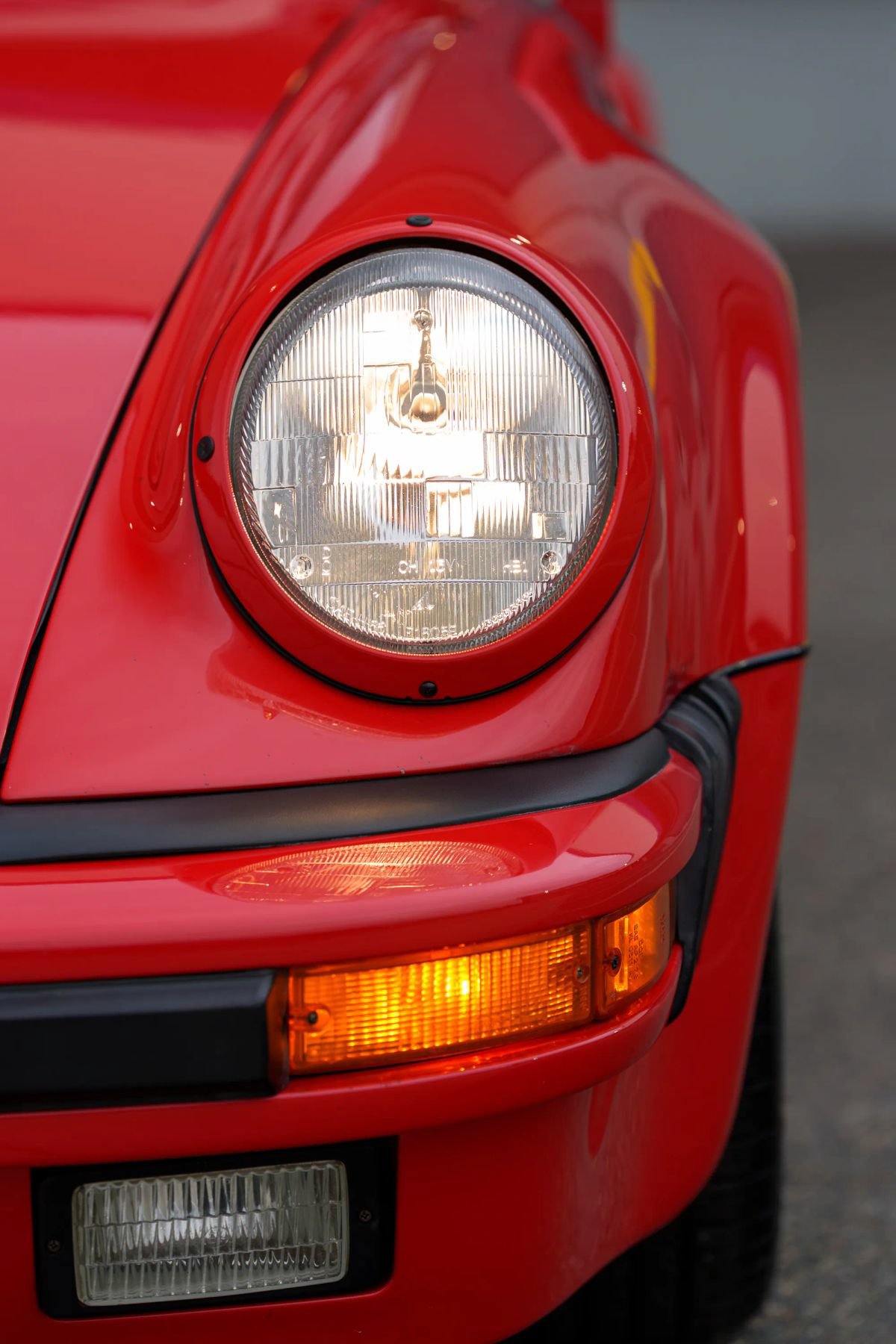 Used 1989 Porsche 911 Carrera RWD image 31