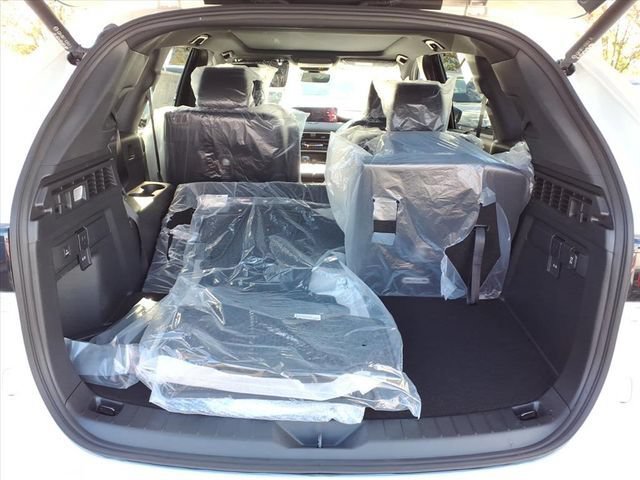 New 2025 MAZDA CX-90 Plug-In Hybrid w/ Premium Plus AWD/4WD image 11