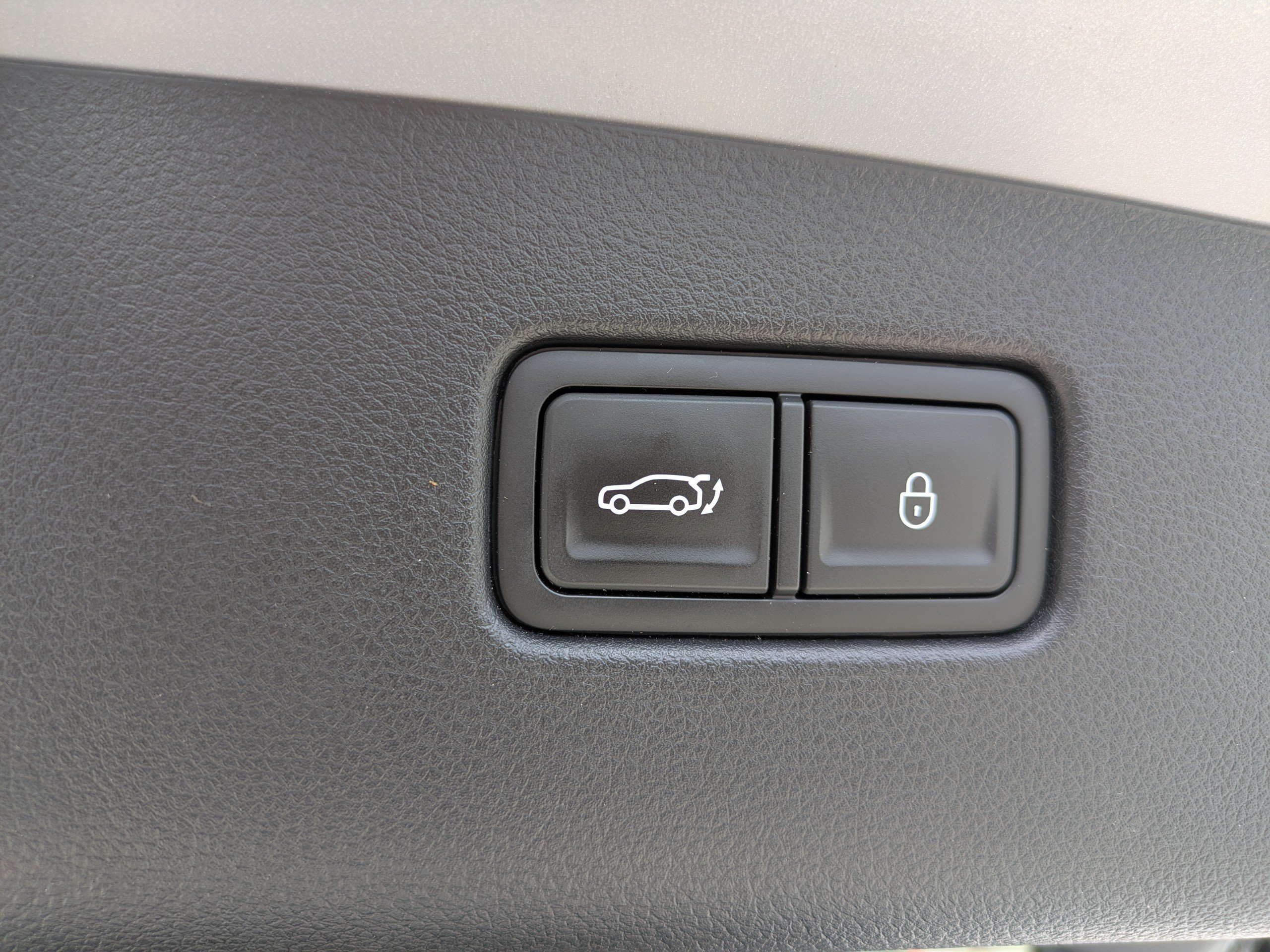 Certified 2024 Genesis GV70 2.5T w/ Select Package AWD/4WD image 12