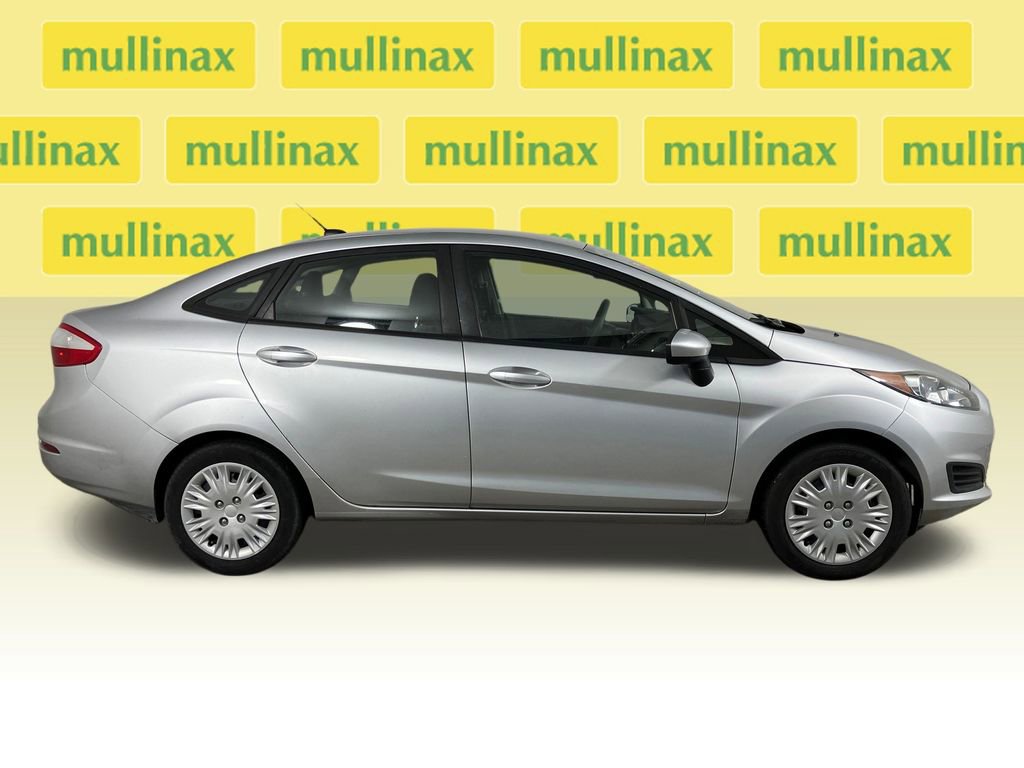 Used 2016 Ford Fiesta S image 4