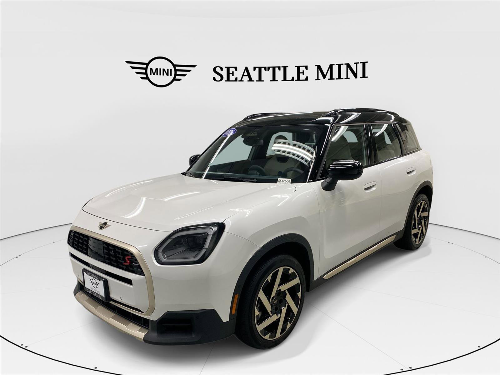 Certified 2025 MINI Cooper Countryman S image 1