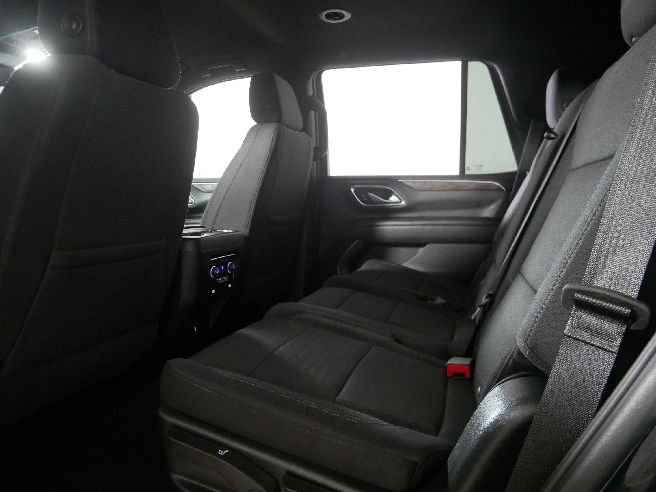 Used 2023 Chevrolet Tahoe LS image 32