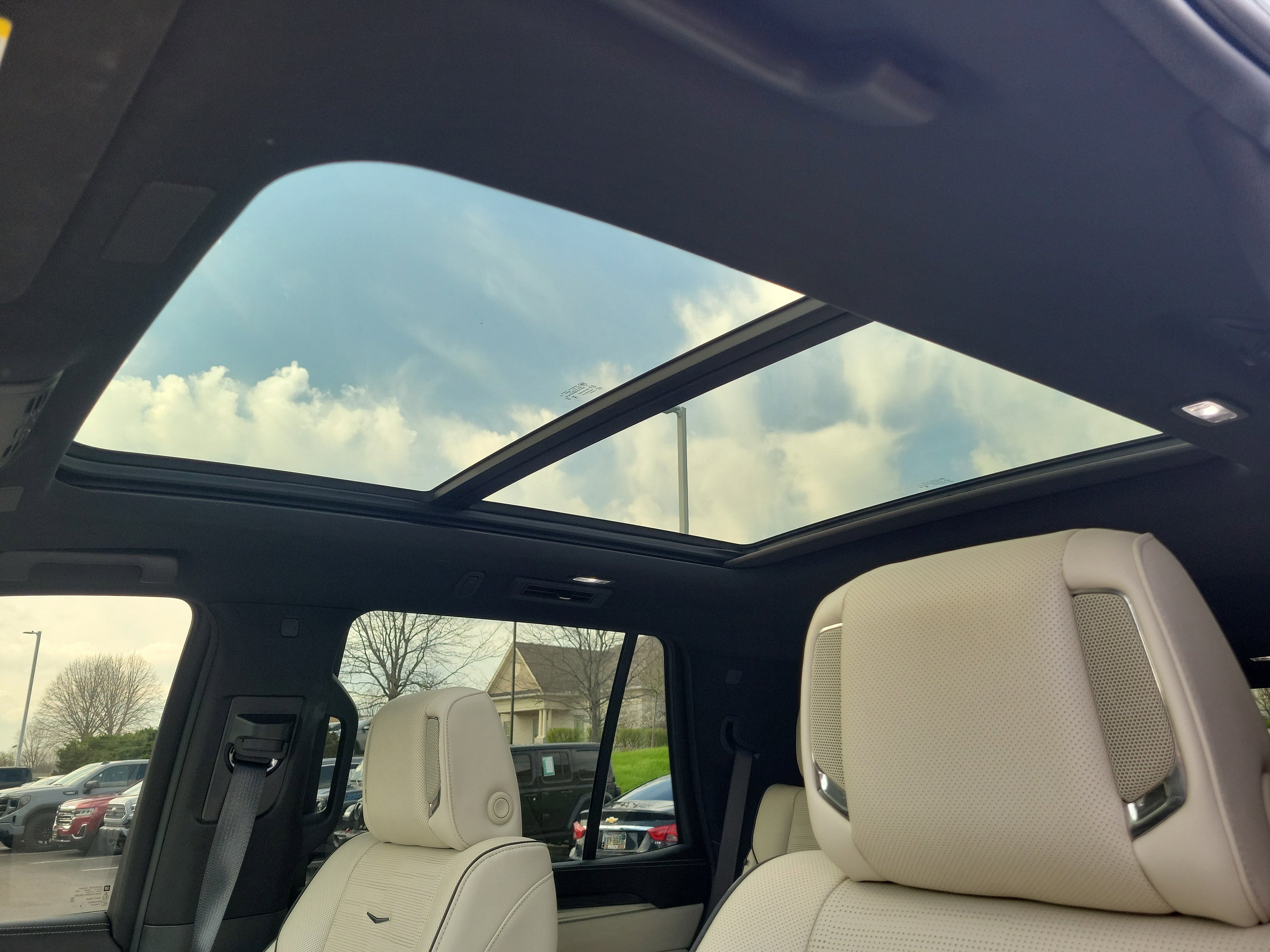 Used 2025 Cadillac Escalade Sport w/ Touring Package image 19
