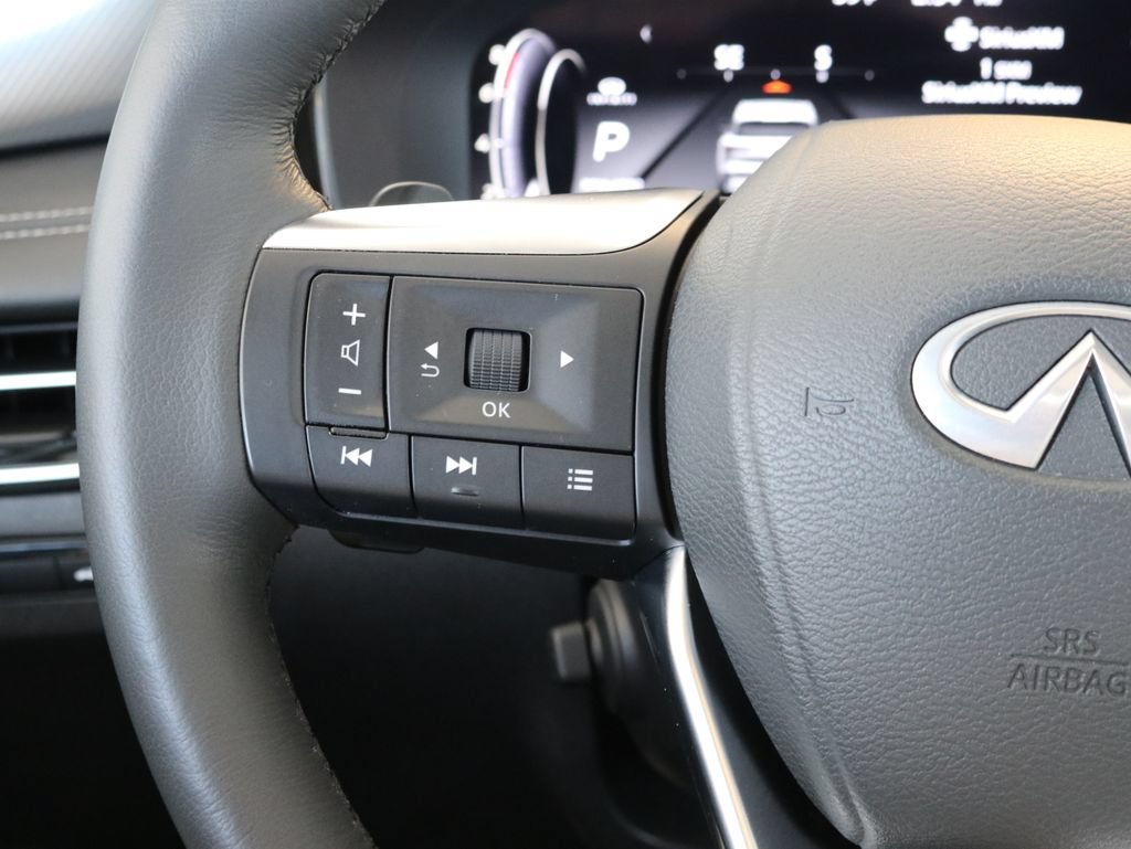 Certified 2025 INFINITI QX60 Luxe w/ Vision Package AWD/4WD image 49