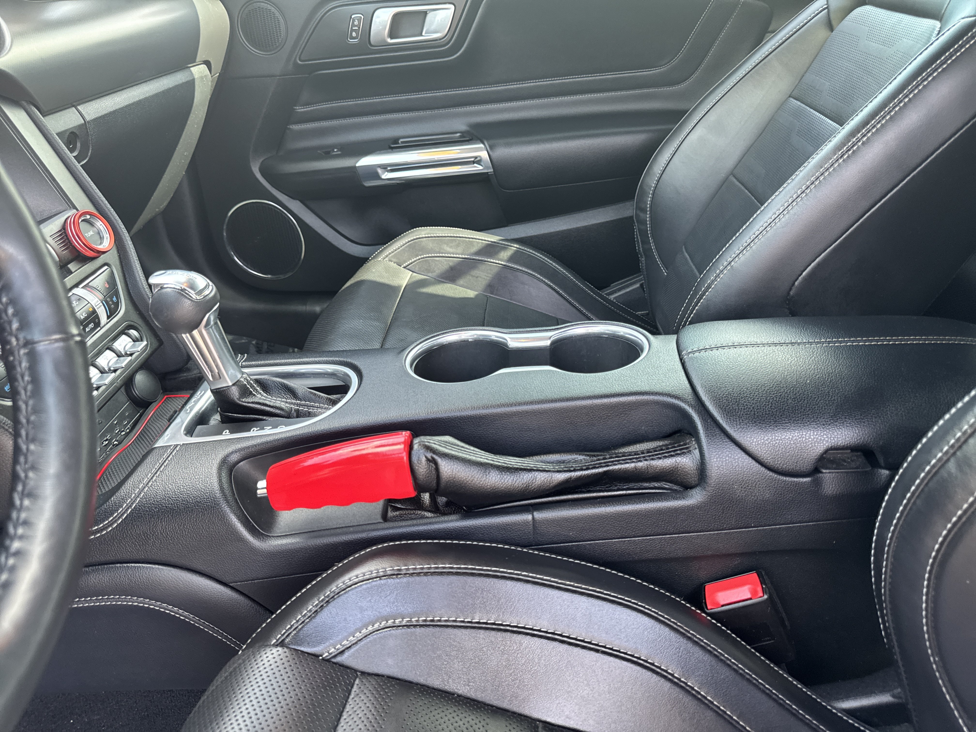 Used 2020 Ford Mustang GT Premium w/ Equipment Group 401A RWD image 15