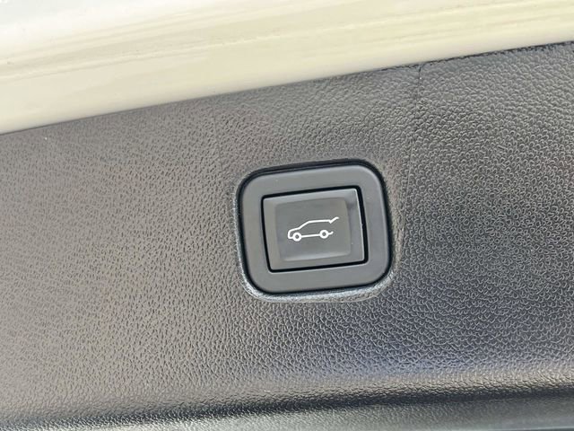 Used 2024 Chevrolet Blazer LT FWD image 21