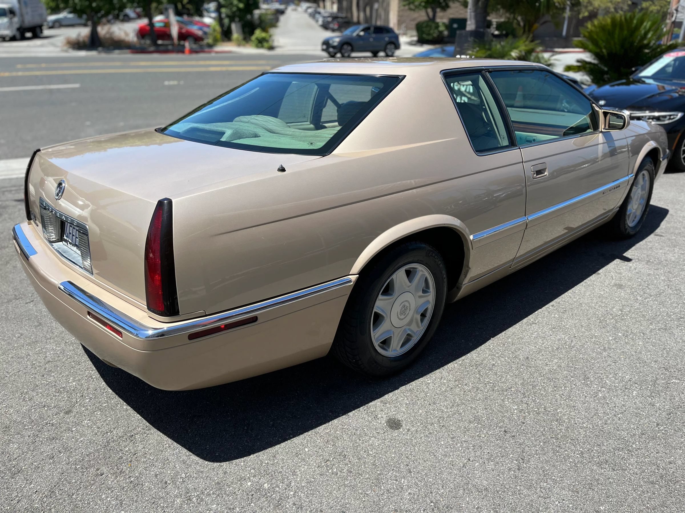 Used 1997 Cadillac Eldorado w/ Leather/Lumbar Pkg FWD image 7