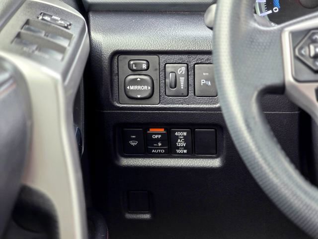Used 2018 Toyota 4Runner Limited AWD/4WD image 16