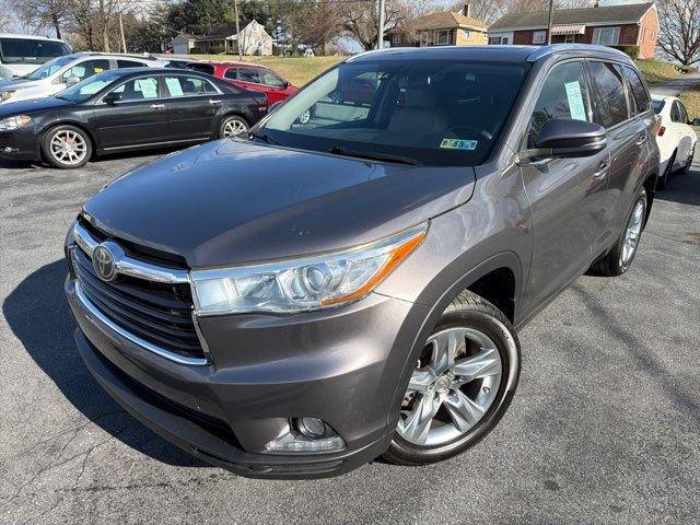 Used 2015 Toyota Highlander Limited Platinum AWD/4WD image 1
